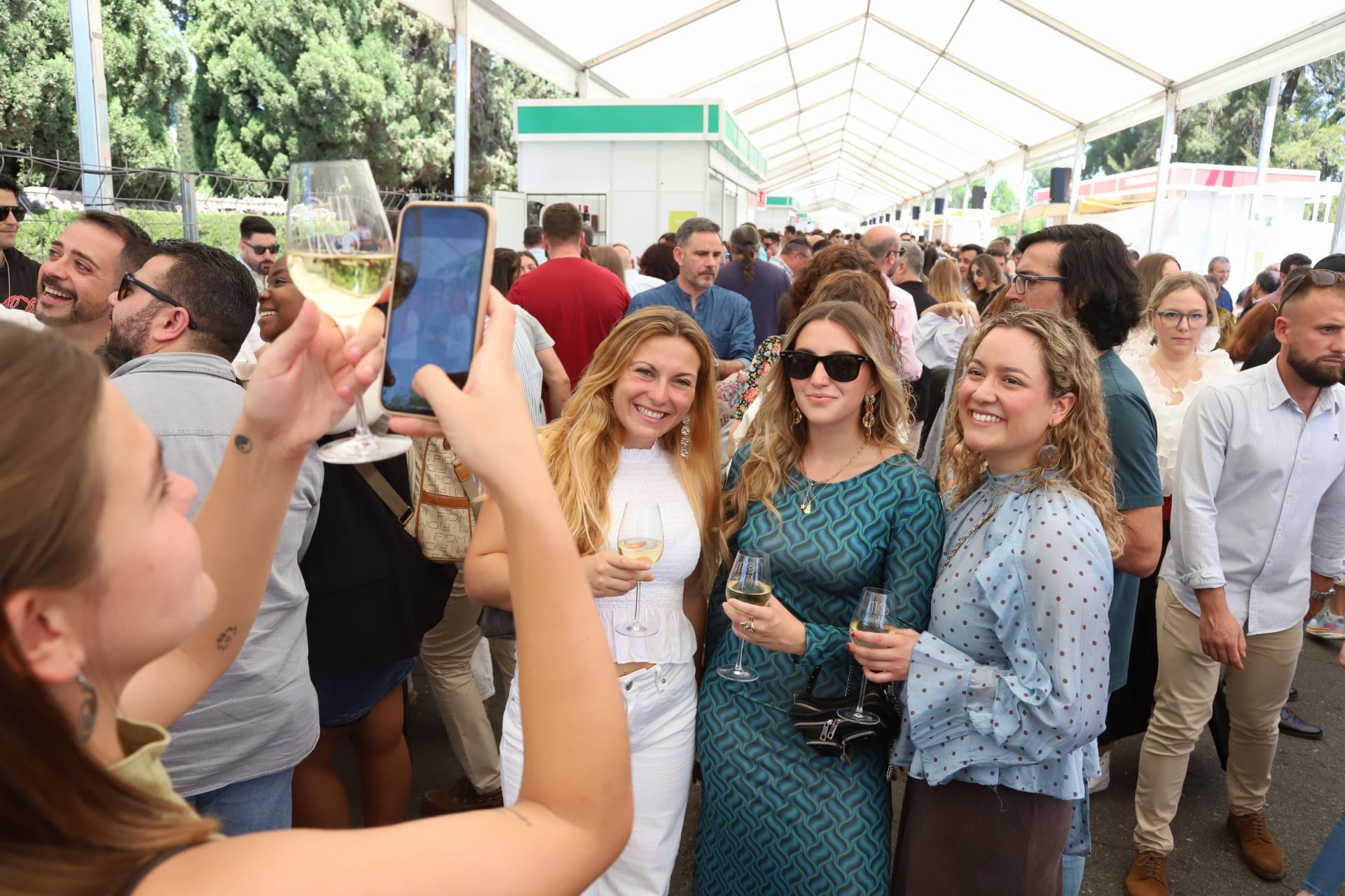 La Cata del Vino también se llena en su nueva ubicación, en imágenes