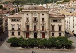 Jaén, la única capital andaluza sin presupuestos municipales aprobados para 2025 tras ocho años prorrogando sus cuentas