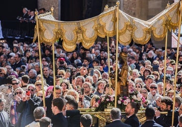 Montserrat: primera procesión de 'la Moreneta' del siglo por el milenario del monasterio