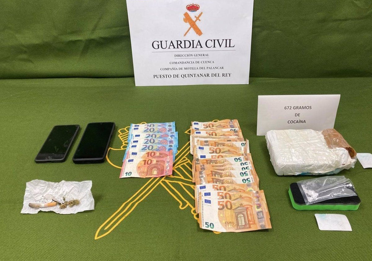 Algunos de los objetos incautados en la operación