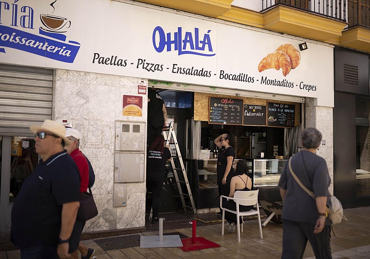 Uno de los negocios afectados por el apagón eléctrico en el centro de Huelva capita