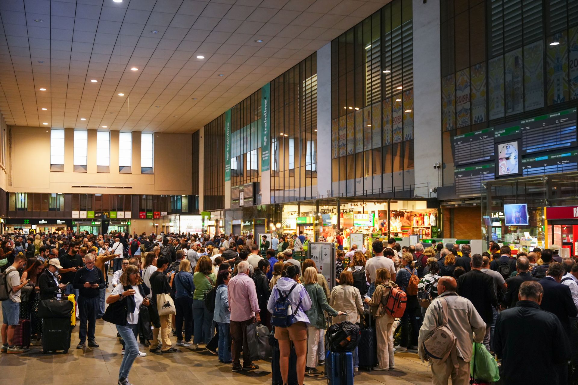 El día después del apagón, en imágenes