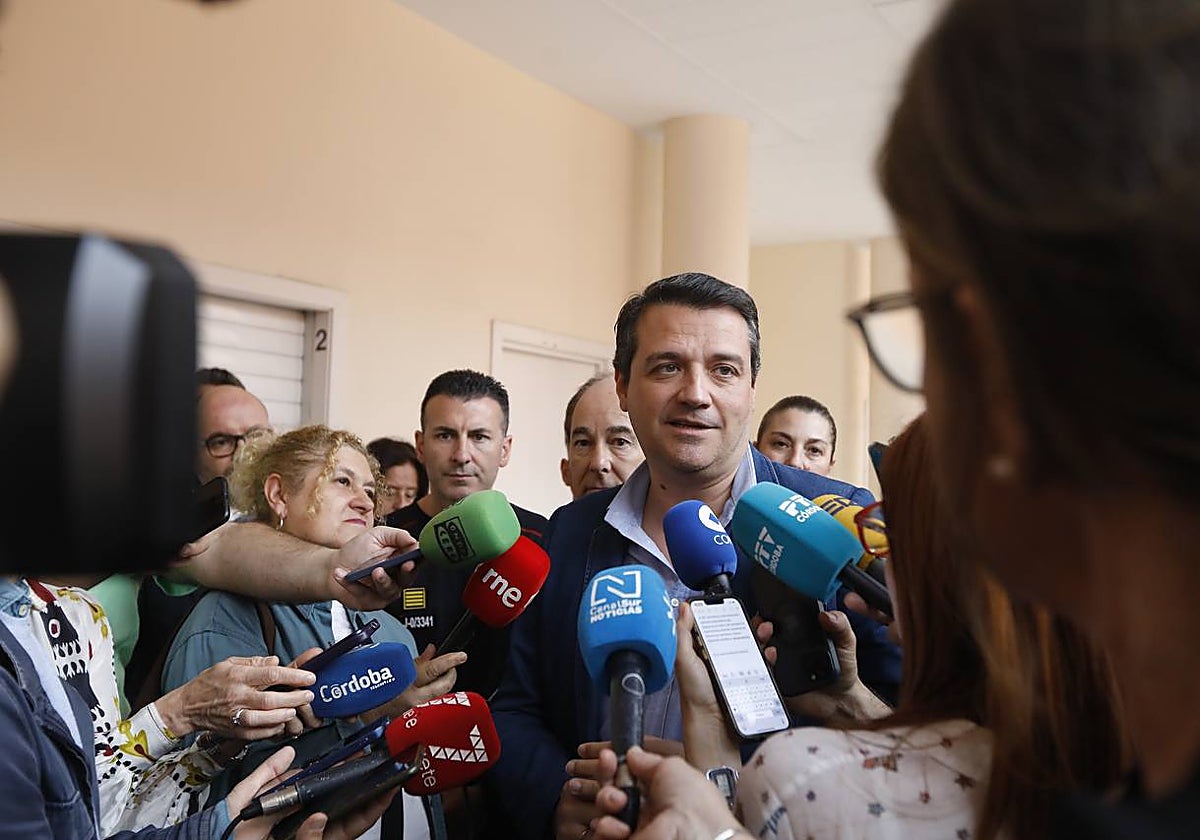 El alcalde de Córdoba, José María Bellido, realiza el balance de la situación este martes