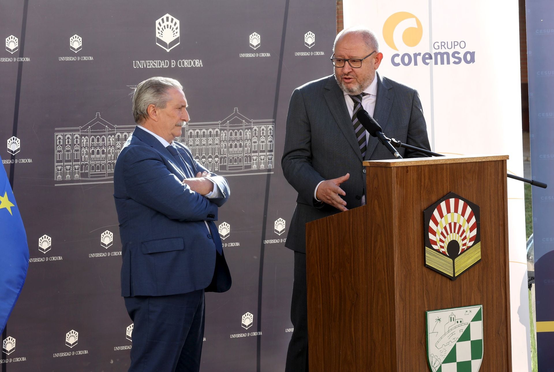 El acto de cesión del emblemático colegio mayor Séneca para ser un centro de FP