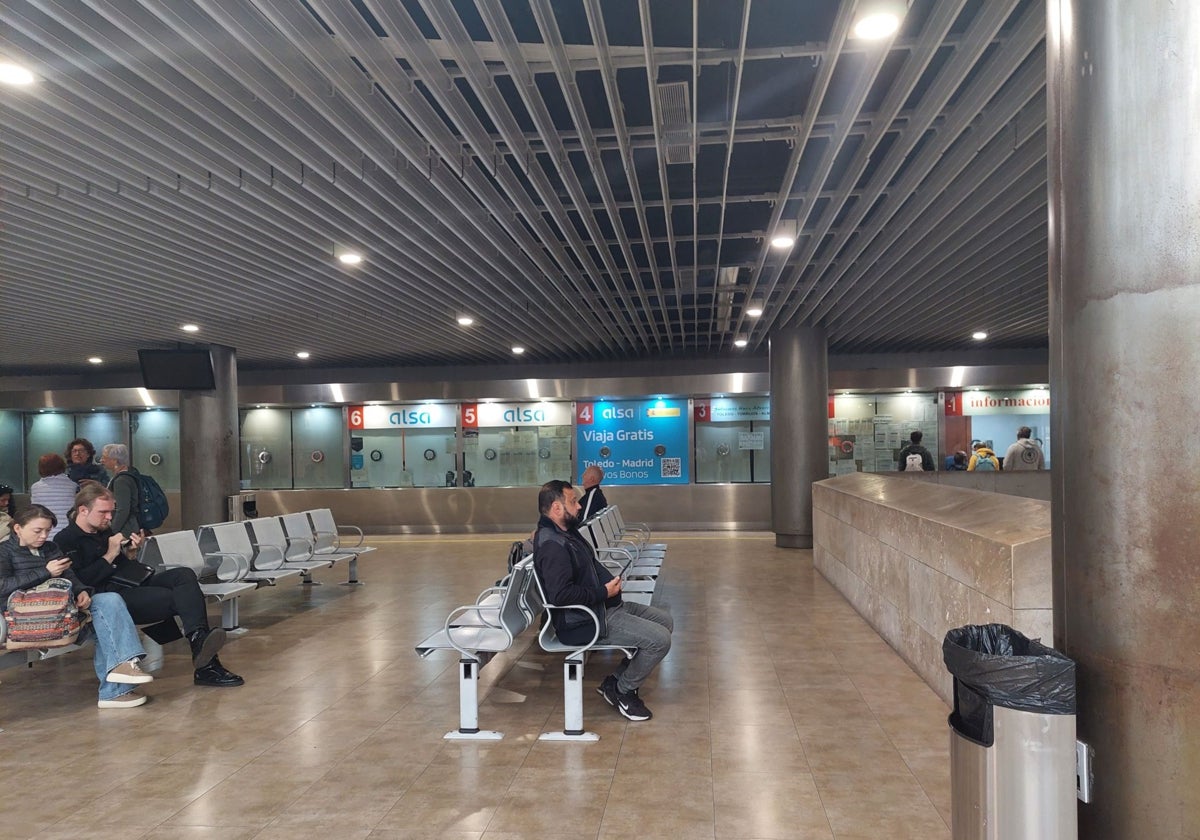 Tranquilidad este martes en la estación de autobuses de Toledo tras el gran apagón
