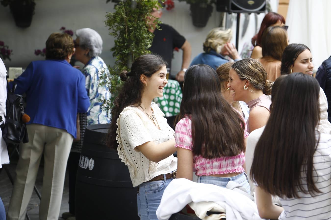 El inicio de las espectaculares Cruces de Mayo de Córdoba, en imágenes