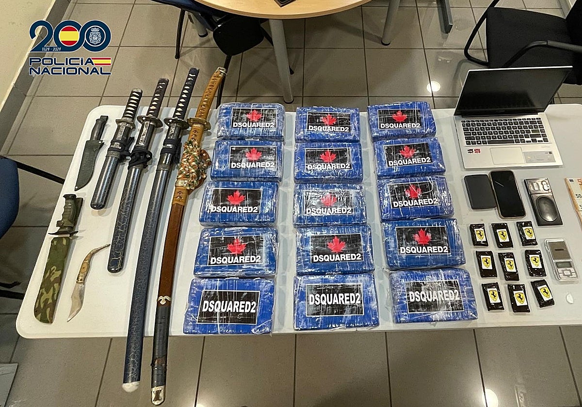 Material incautado en el domicilio del detenido en el barrio de Las Remudas