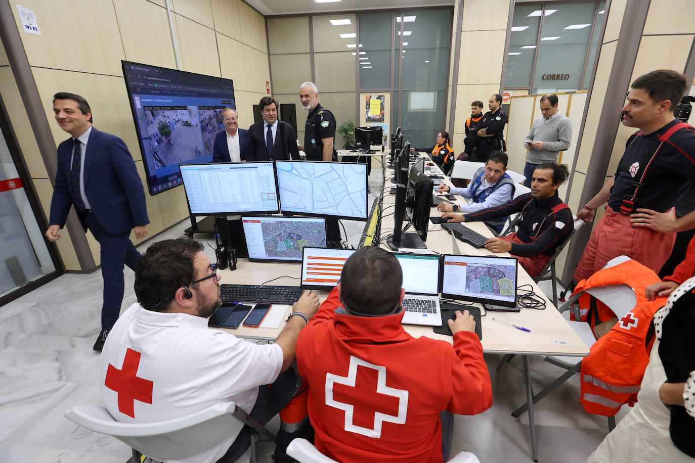 La seguridad en el comienzo de las Cruces de Mayo, en imágenes