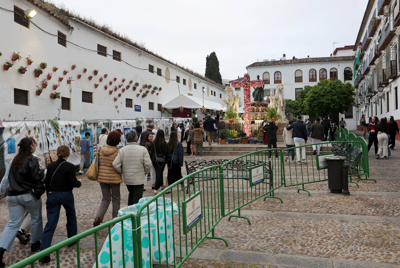 La seguridad en el comienzo de las Cruces de Mayo, en imágenes