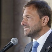 Imagen - «La subdelegada del Gobierno en Zaragoza se solucionó lo suyo. No se le ocurrió que la Delegación enviara un vehículo con agua y alimentos para el pasaje«