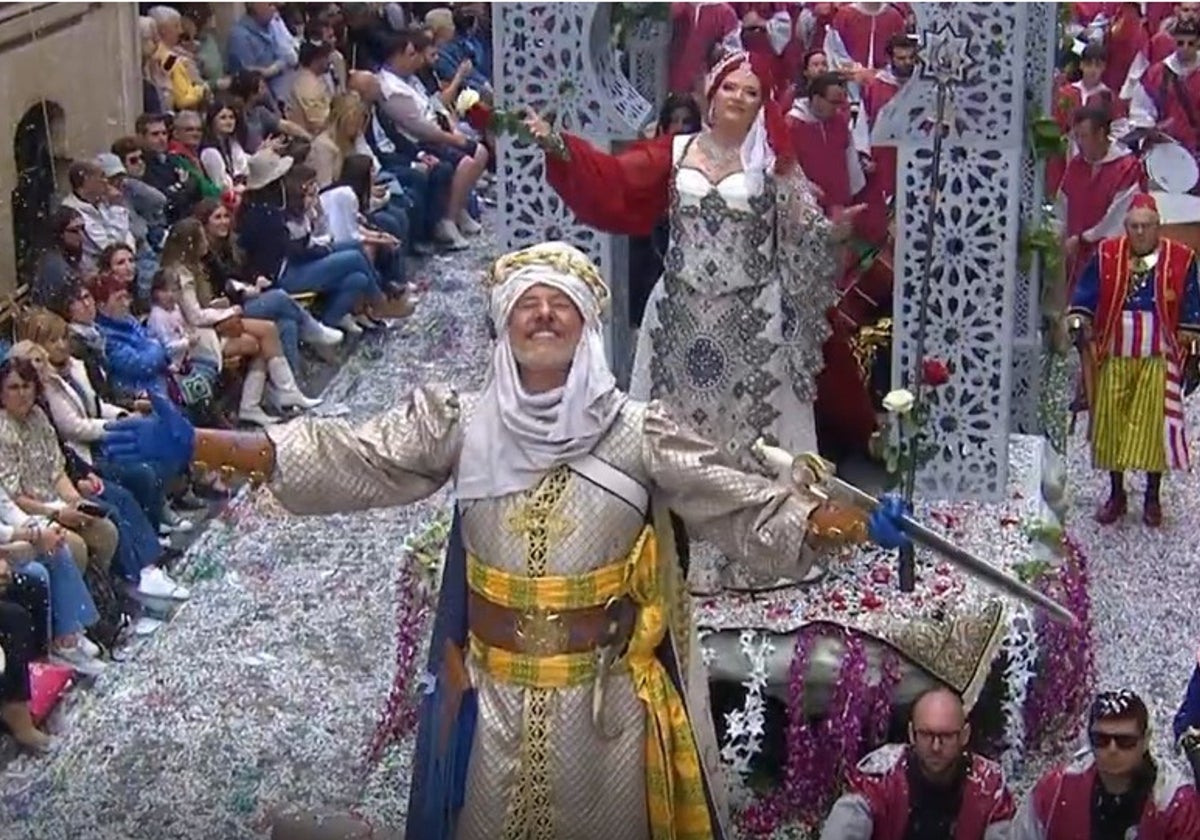Una Entrada de Moros y Cristianos de Alcoy