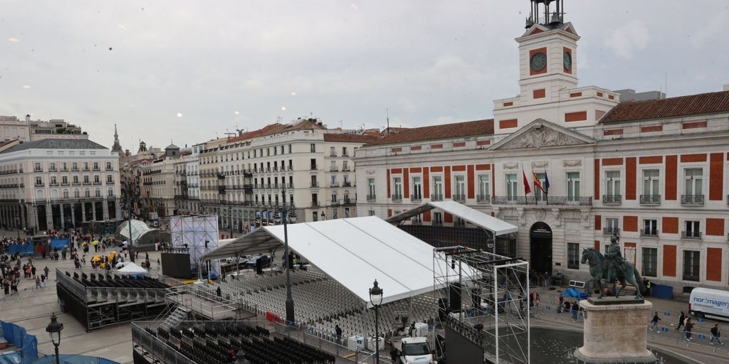 Dos de Mayo: grada para 500 ciudadanos, carpa gigante para mil invitados y homenajes sorpresa en la Puerta del Sol