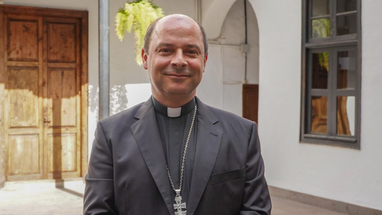 Eloy Santiago toma posesión 'para servir' como nuevo obispo de Tenerife