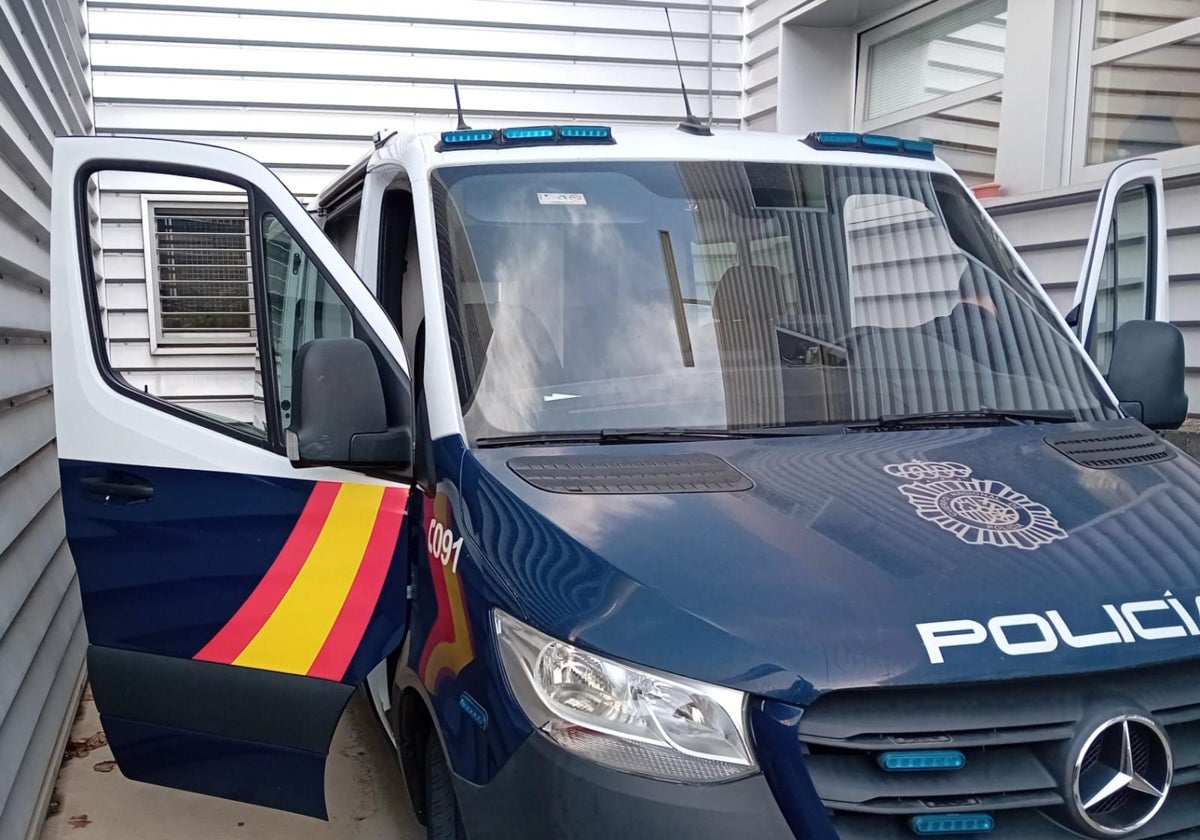 Agrede y deja inconsciente en la calle a su compañero de piso tras una «acalorada» discusión