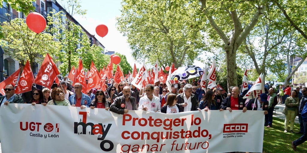 Las manifestaciones del 1 de Mayo reclaman la reducción de la jornada laboral y las mejoras salariales