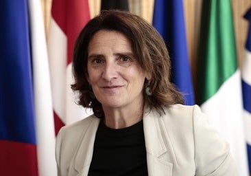 El papel de la vicepresidenta debilita su puesto en Bruselas