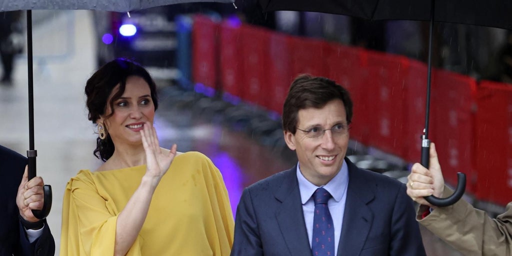 El otro Dos de Mayo, entre la valla y la lluvia