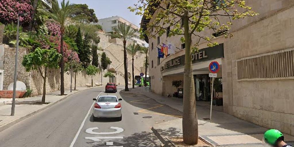Desalojan un hotel de Palma por una fuga de gas: tres intoxicados, uno de ellos grave