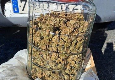 Detenido en El Espinar (Segovia) con 850 gramos de cogollos de marihuana en el maletero