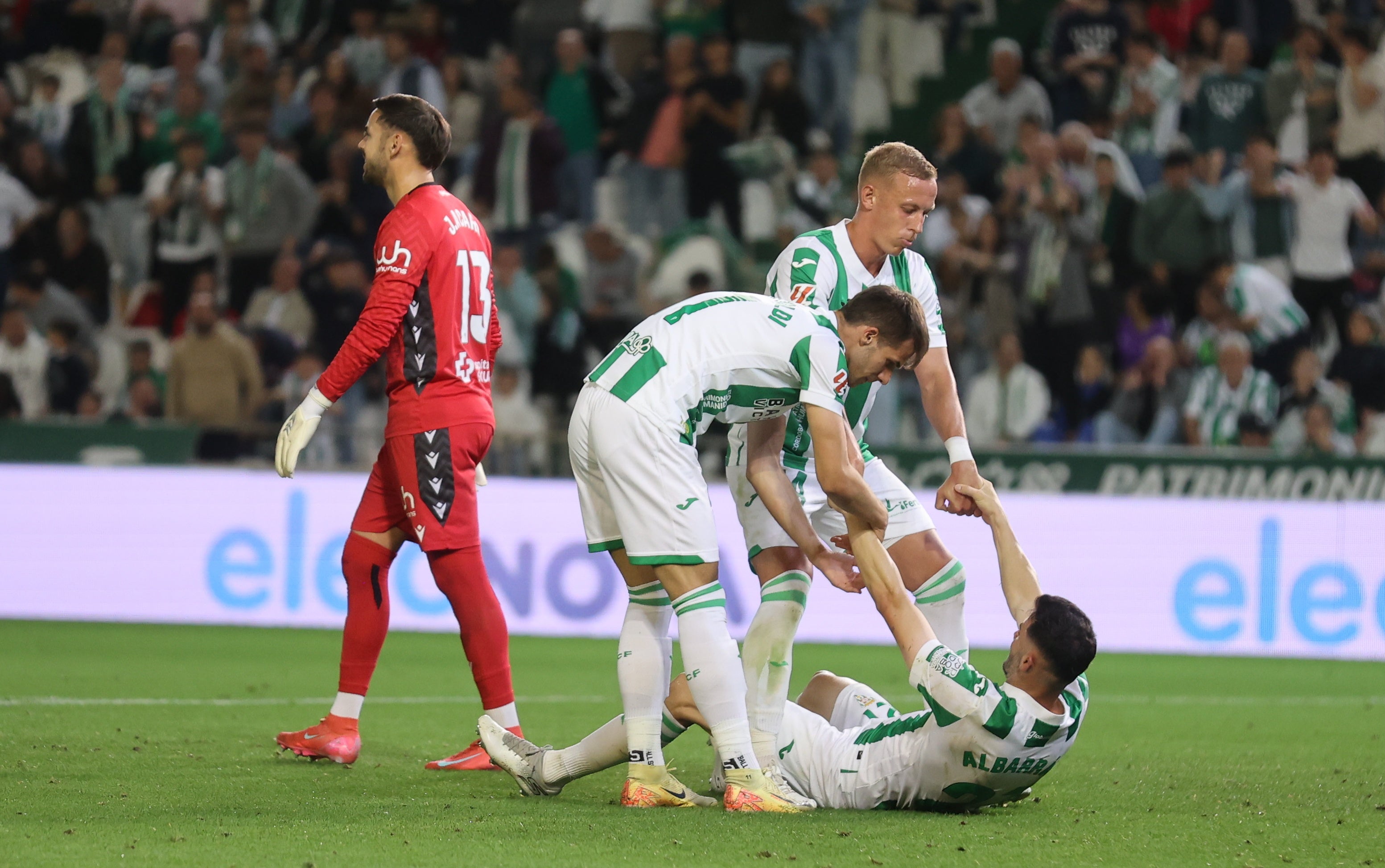 Las mejores imágenes de la goleada del Córdoba CF ante el Cádiz
