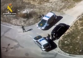 Prisión para un hombre en busca y captura por violencia de género que huyó por los tejados