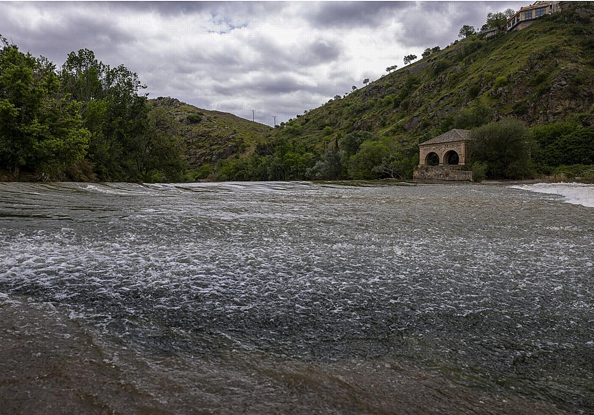Imagen del río Tajo a su paso por Toledo, captada esta semana
