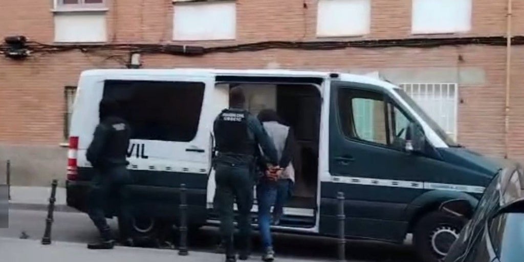 Detienen a dos dominicanos por el asesinato planificado de un compatriota en Carballo (La Coruña)