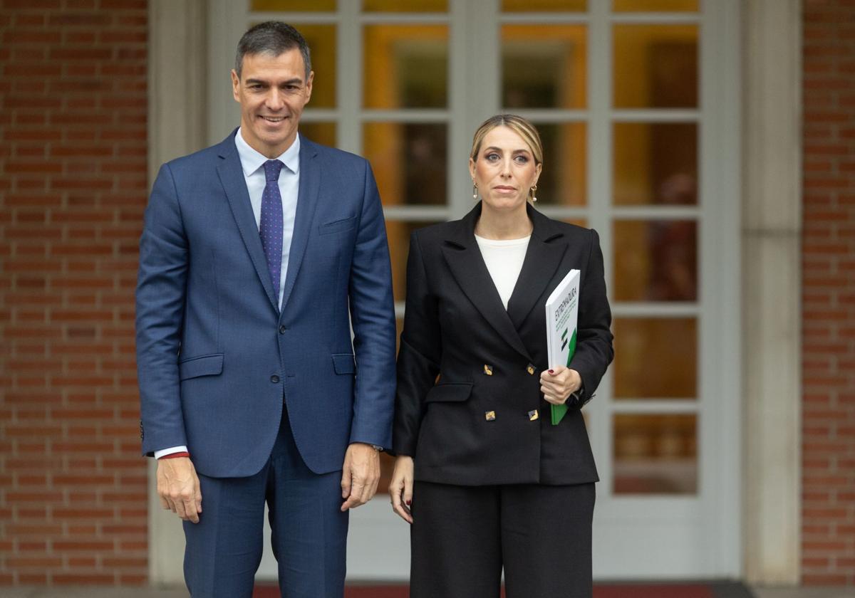 Pedro Sánchez recibe en La Moncloa a la presidenta de la Junta de Extremadura, María Guardiola