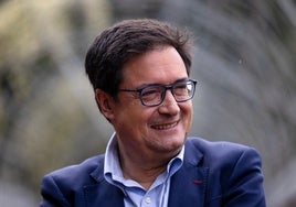 Seis de cada diez madrileños rechazan la figura de 'ministro-candidato' de Óscar López
