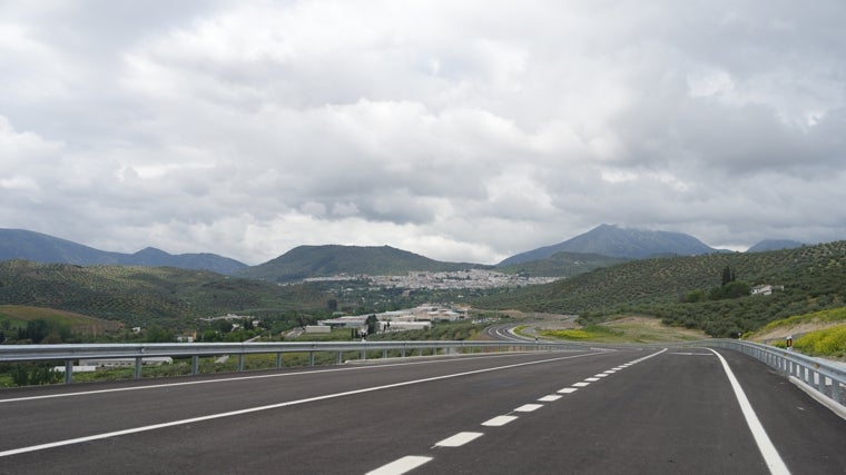 Vista de Priego desde la nueva carretera