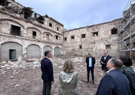 El edificio de la Casa de  los Canónigos empeora  con la lluvia: se realizarán obras de emergencia  por 388.678 euros