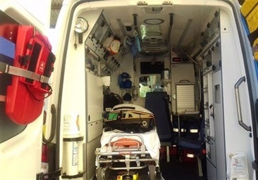 Muere un hombre al caerse por el tragaluz de una nave en Mengíbar