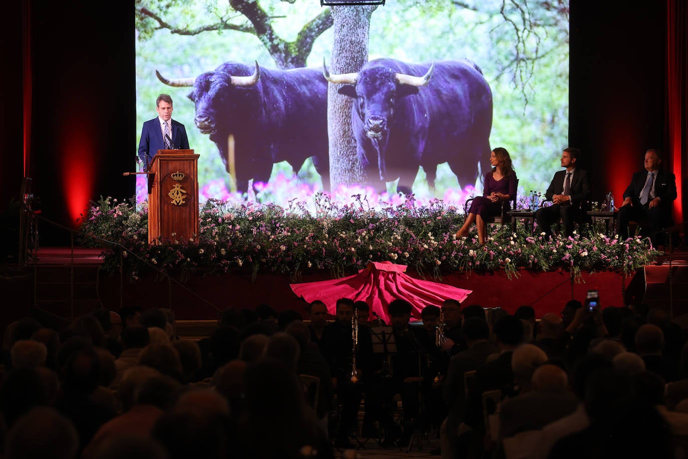El pregón taurino de Rubén Amón en Córdoba, en imágenes