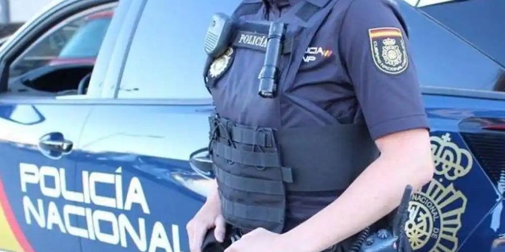 Un hombre y una mujer hospitalizados en Málaga tras apuñalarse entre ellos en su propia casa