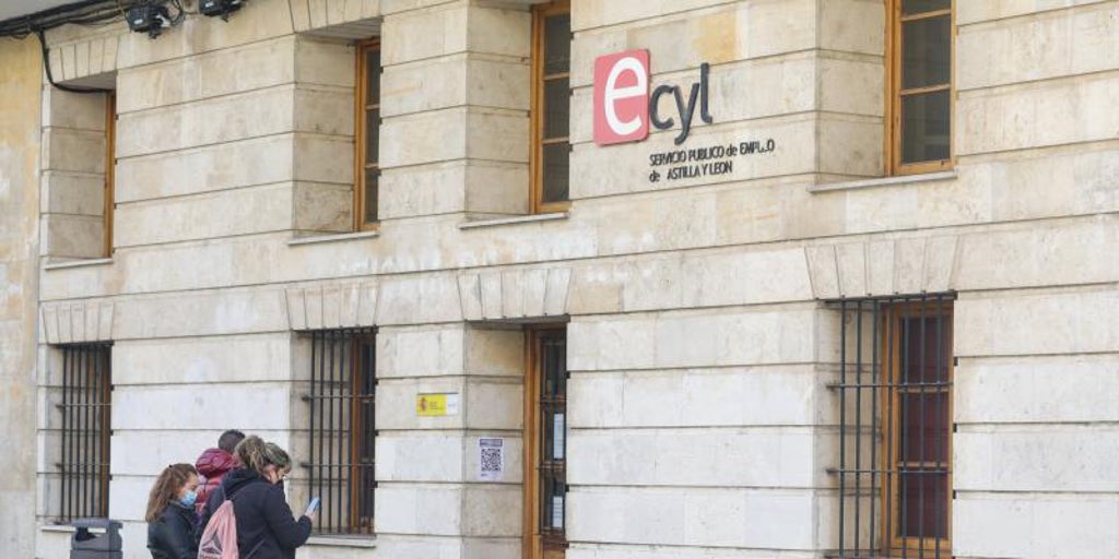 Castilla y León reduce el desempleo en 3.678 personas en abril