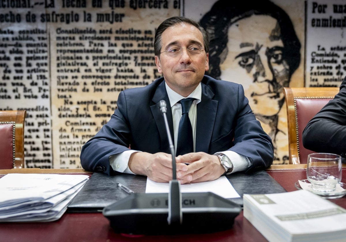 El ministro de Asuntos Exteriores, José Manuel Albares, ayer, en el Senado