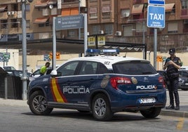 Detenido por simular otro apagón al día siguiente y fingir ser electricista para cobrar 50 euros a sus vecinos