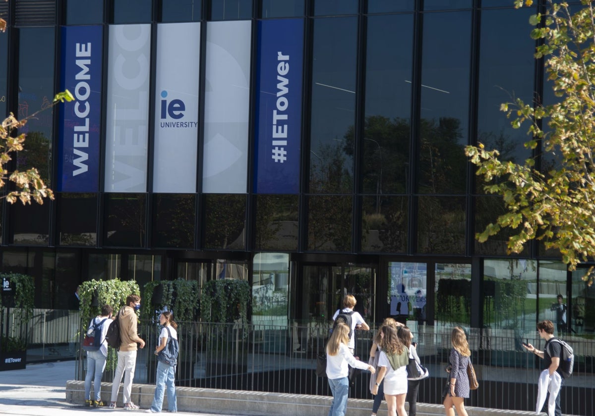 La IE Tower, centro de estudios del Instituto de Empresa