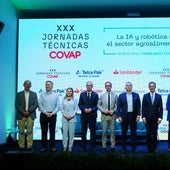 Foto de familia de los participantes en la jornada