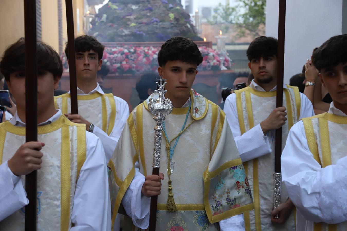 La procesión infantil y juvenil de la Divina Pastora de Córdoba, en imágenes