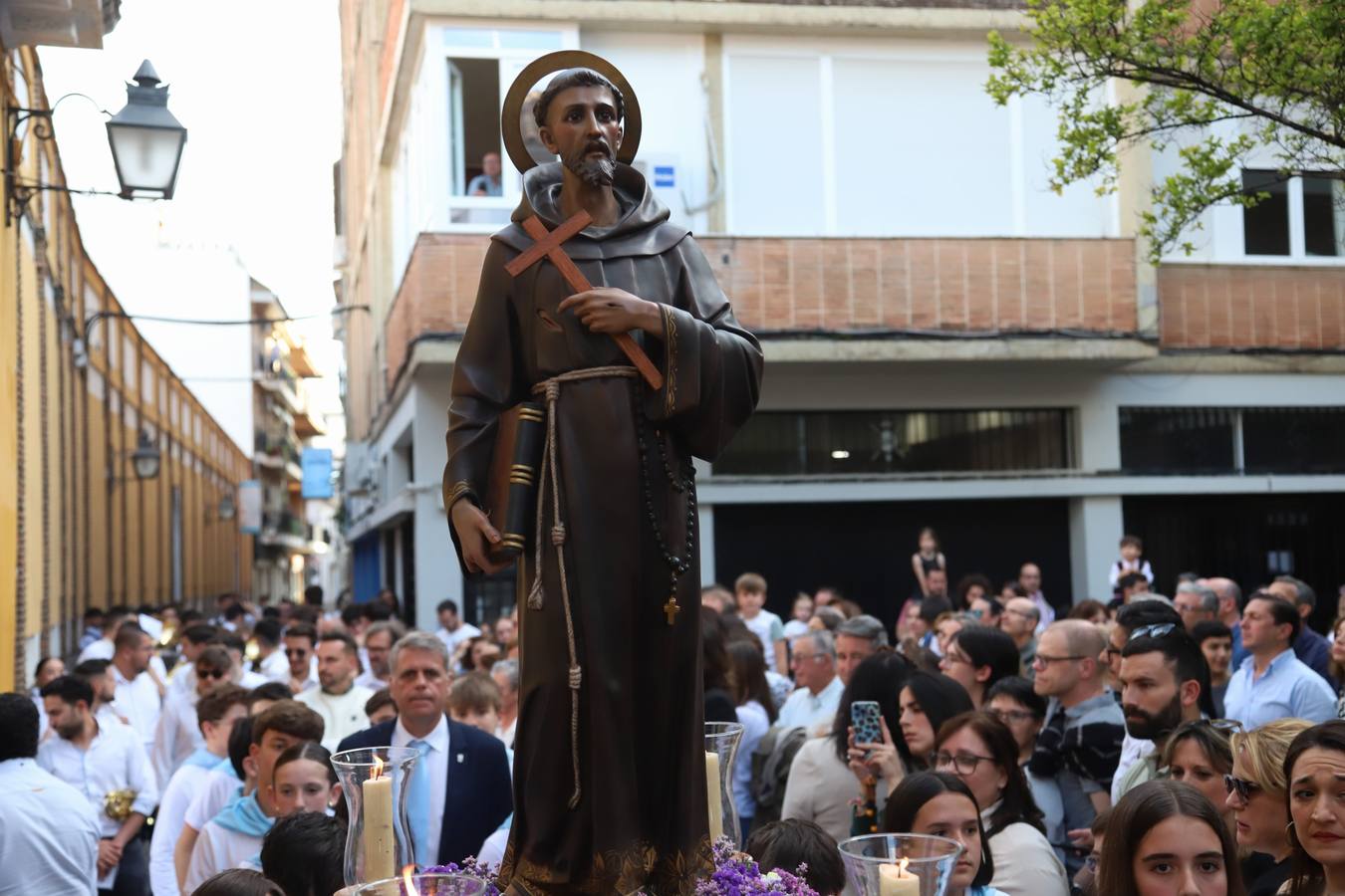 La procesión infantil y juvenil de la Divina Pastora de Córdoba, en imágenes