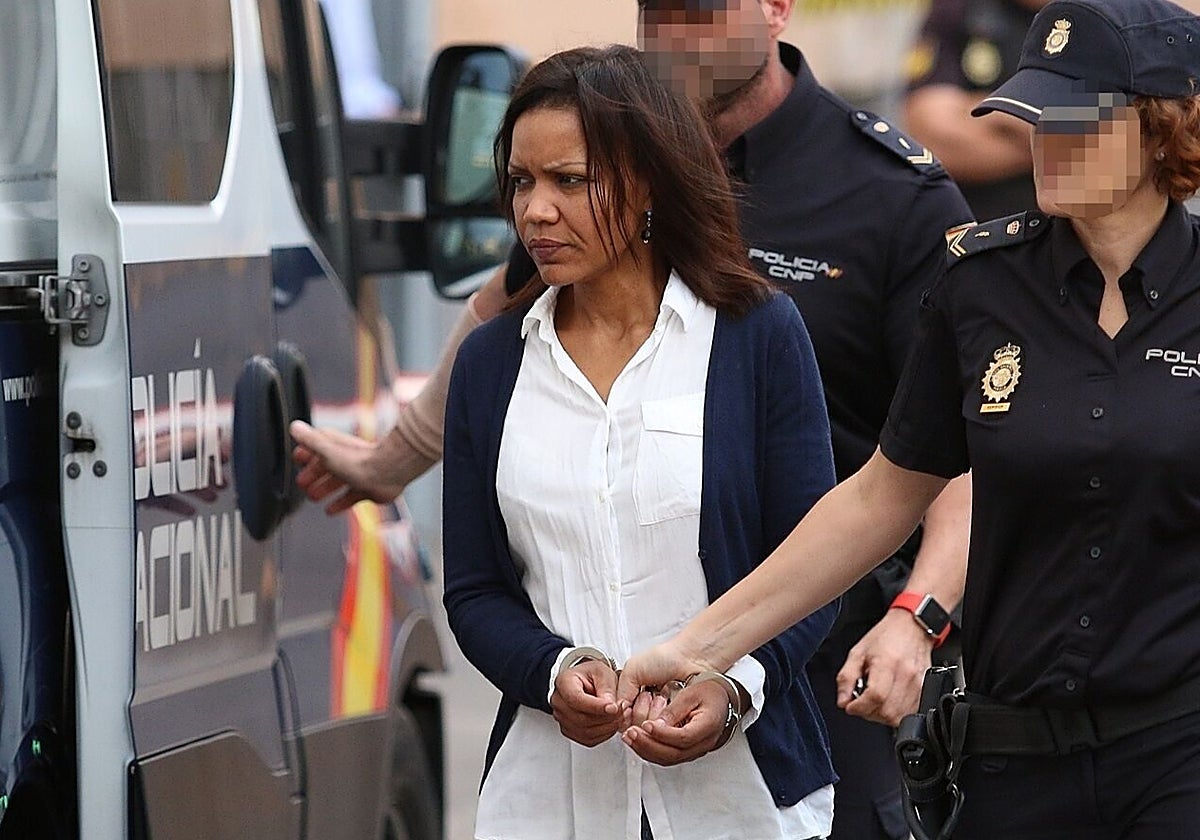 Ana Julia Quezada durante su llegada a la Audiencia Provincial de Almería en 2019