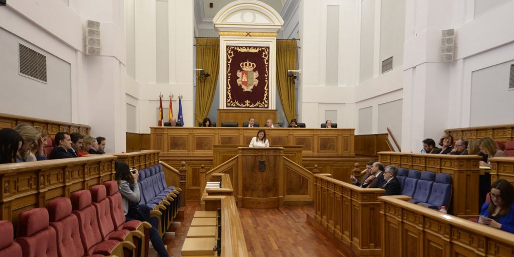 PSOE y PP acuerdan la reforma del Estatuto de Autonomía de Castilla-La Mancha que pasará de 33 a 55 diputados en las elecciones de 2031