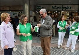 La cuestación solidaria contra el cáncer en Córdoba, en imágenes