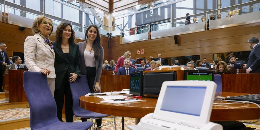 El regreso de las taquígrafas, testigos de la tensión política: «Hemos pedido a los diputados que se comporten un poco»