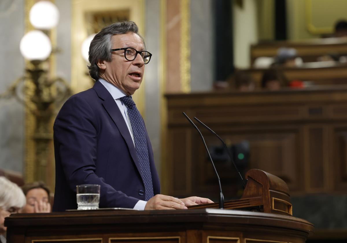 Carlos Floriano, durante una intervención en el Congreso