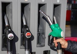 La gasolinera 'low-cost' de Valencia explica por qué su combustible dañó decenas de coches: «Un fallo técnico»