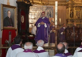 El obispo de Palencia honra a Esteban Escudero en su funeral, al destacar su legado de servicio y fe