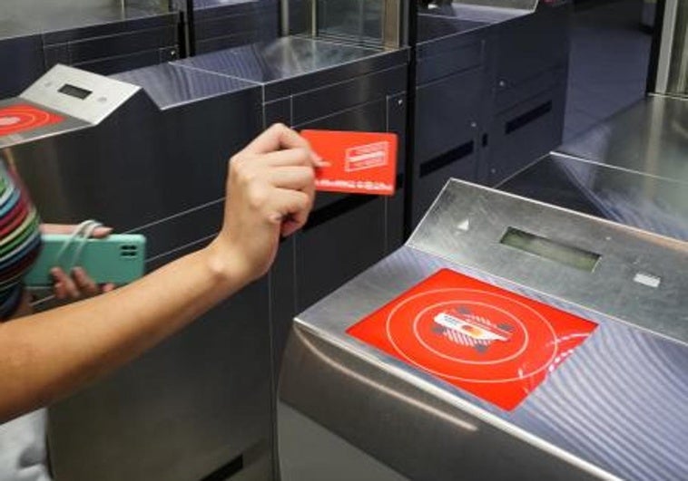 Cambios inminentes en el precio del transporte público de Madrid: cuánto cuesta el abono, tarifas y fecha de entrada en vigor