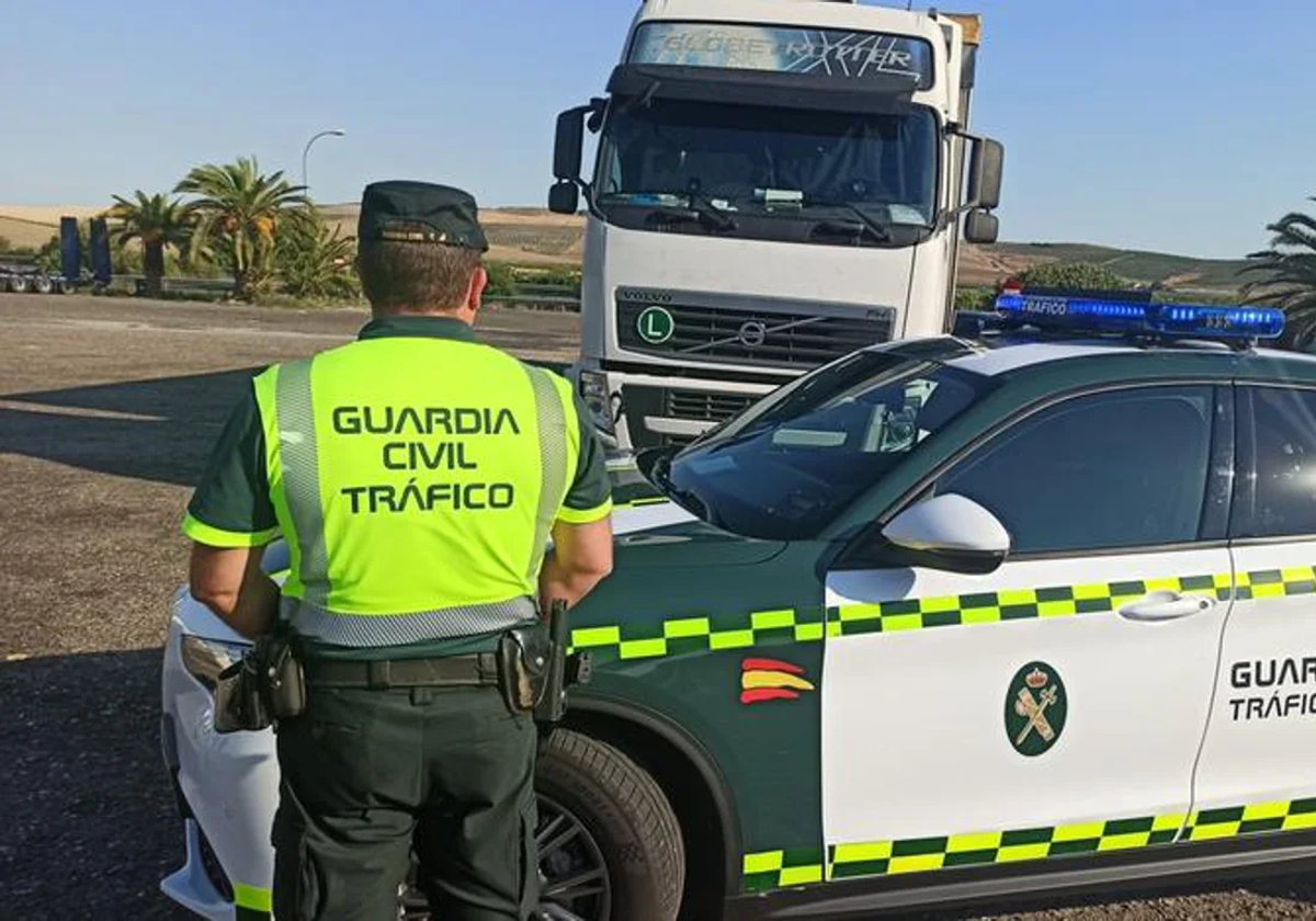 En el suceso ha intervenido la Guardia Civil de Tráfico
